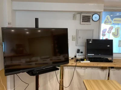 モニター、テレビ、PC - レンタルルームすみよし レンタルルームすみよし 木の香りのお部屋の室内の写真